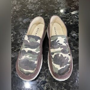 Roper Womens Camouflage Slip-On Casual Shoes